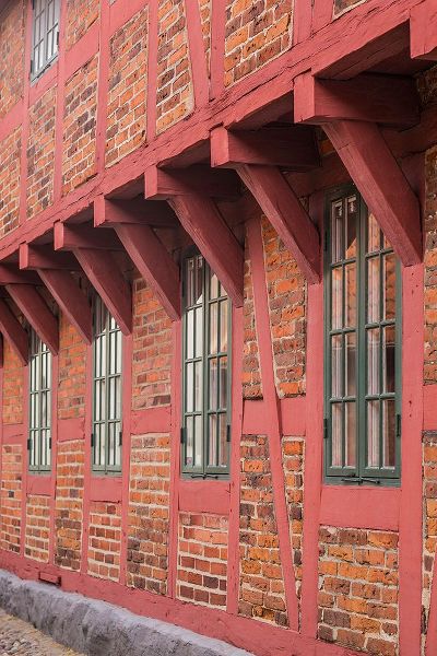 Bibikow, Walter 아티스트의 Southern Sweden-Ystad-traditional half-timbered building-Per Helsas Gard-16th century작품입니다.